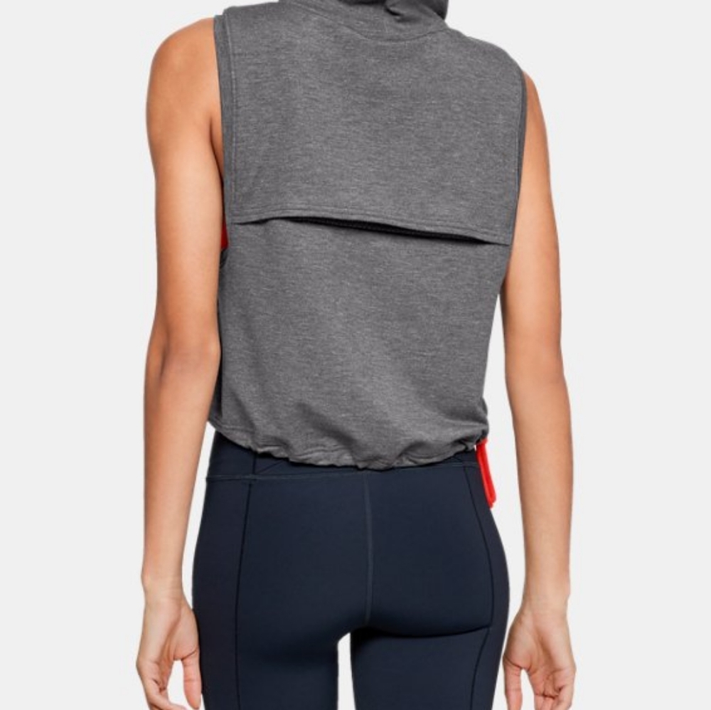 NWT UA Fleece Crop - Picture 5 of 12